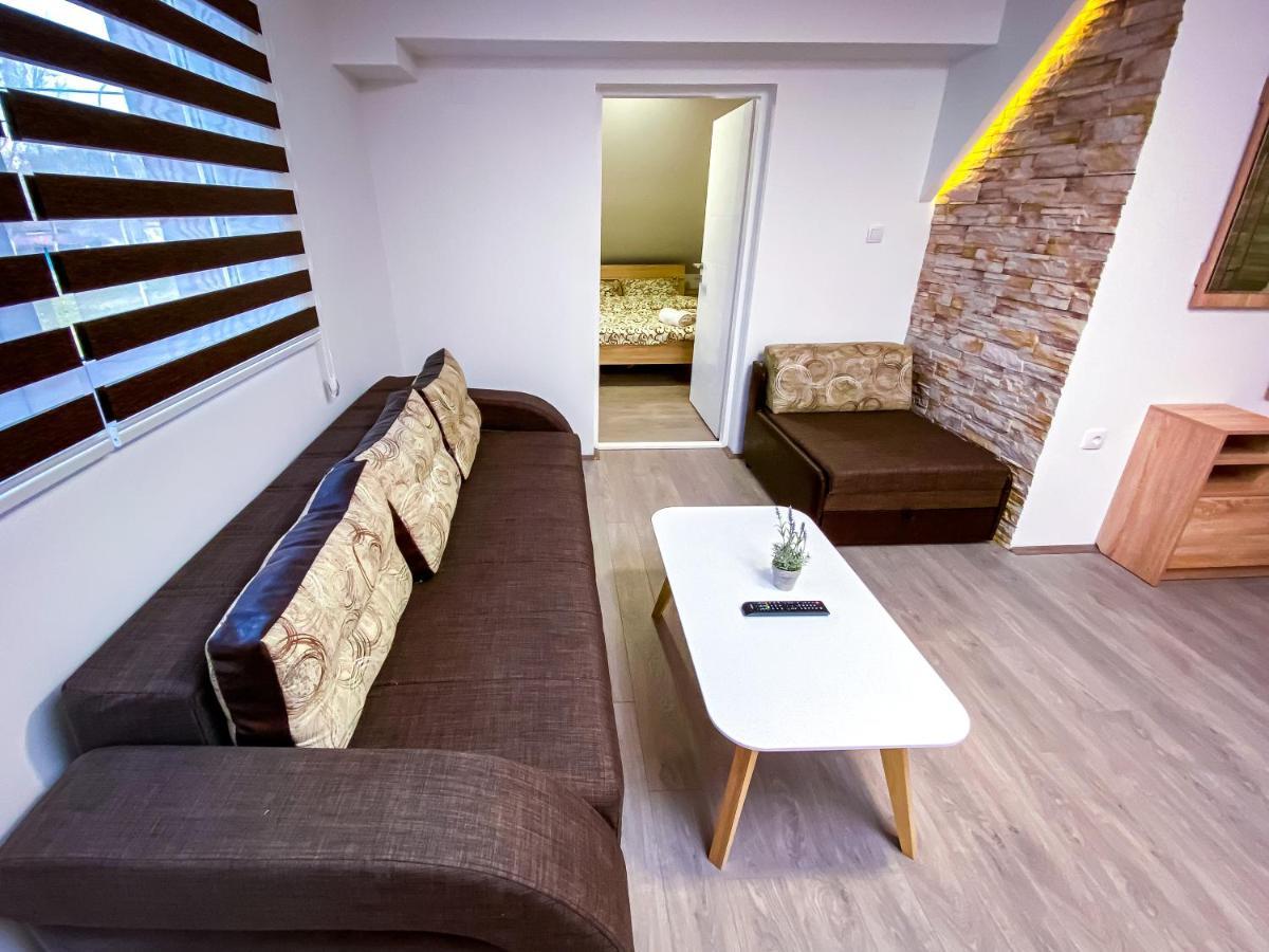 Kiko Apartmani Zrenjanin Eksteriør billede
