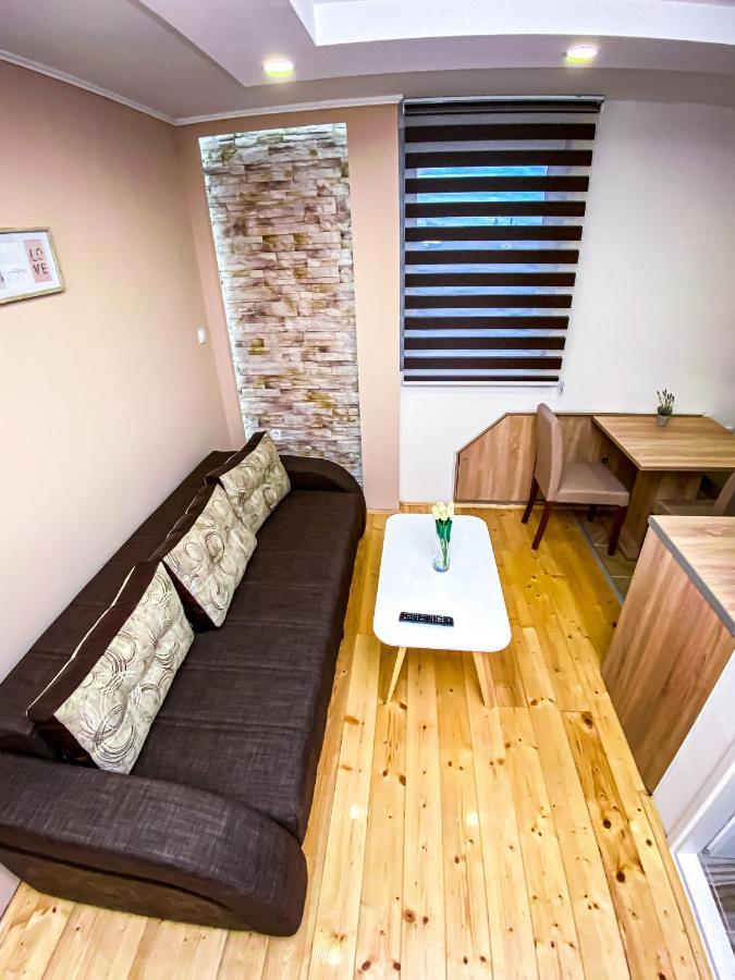 Kiko Apartmani Zrenjanin Eksteriør billede