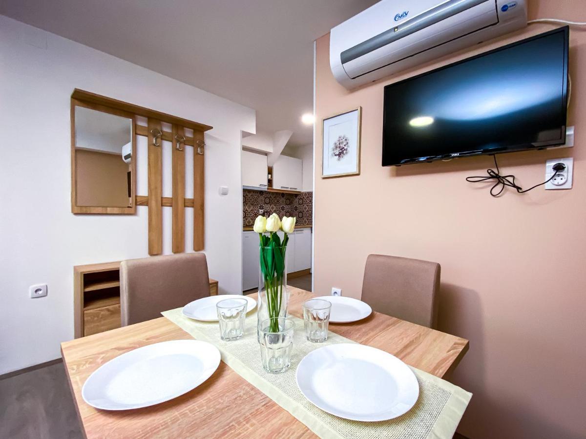 Kiko Apartmani Zrenjanin Eksteriør billede