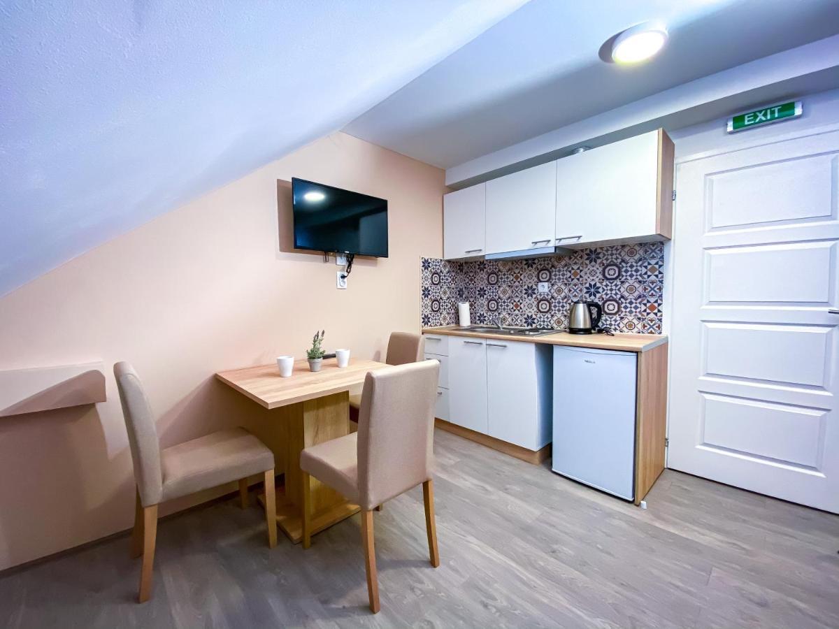 Kiko Apartmani Zrenjanin Eksteriør billede
